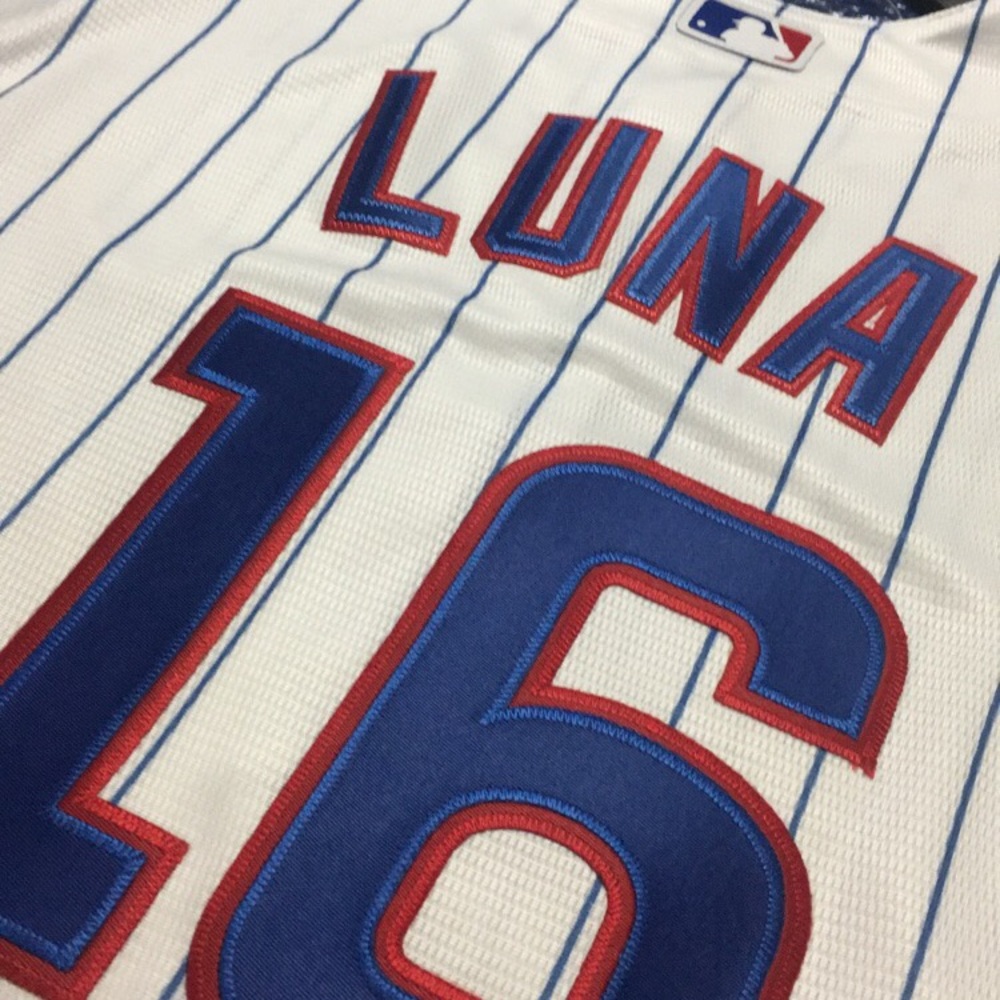 Meet your Posher, Yesenia